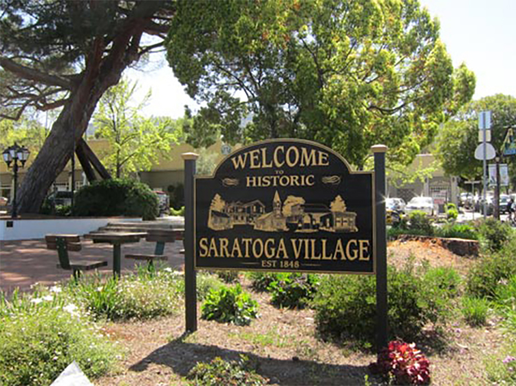Welcome to Saratoga Village sign